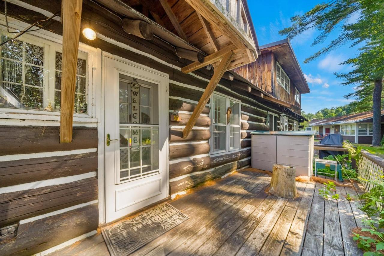 Cozy Condo By Tripp Lake Warrensburg Εξωτερικό φωτογραφία