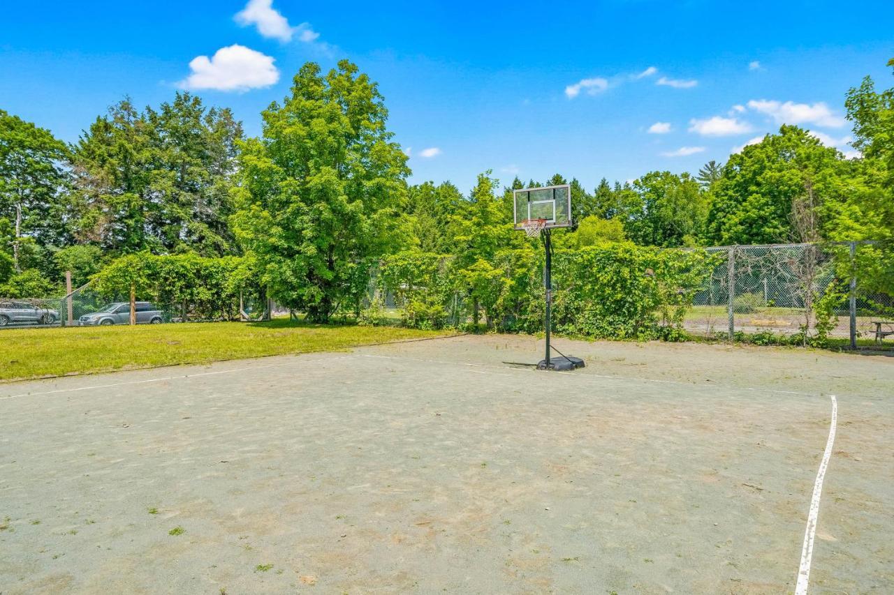 Cozy Condo By Tripp Lake Warrensburg Εξωτερικό φωτογραφία