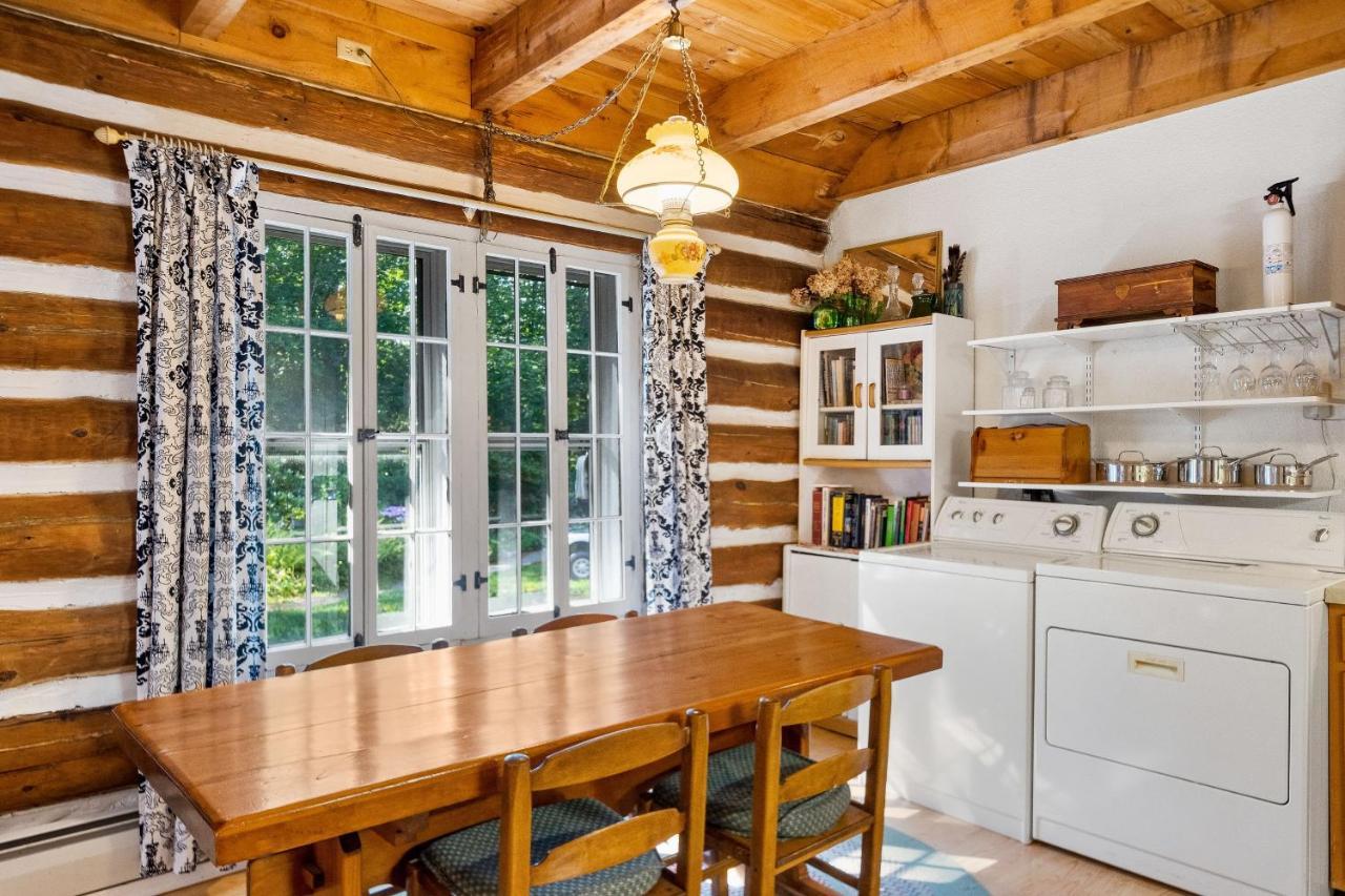 Cozy Condo By Tripp Lake Warrensburg Εξωτερικό φωτογραφία