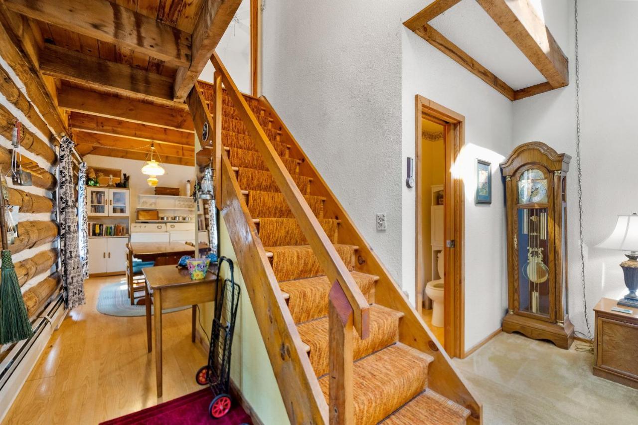 Cozy Condo By Tripp Lake Warrensburg Εξωτερικό φωτογραφία